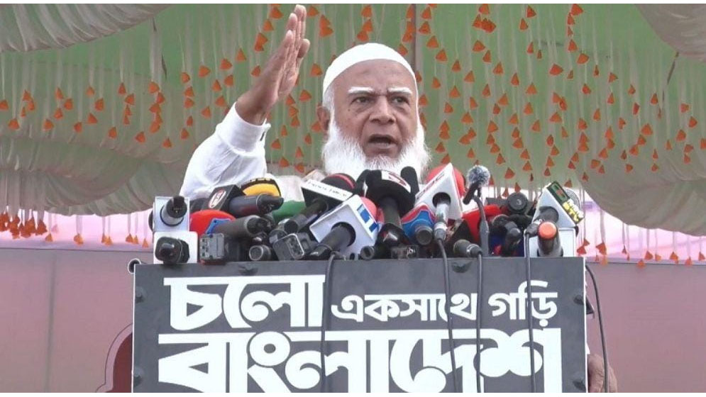 জাতির ধাক্কা খেয়ে ‘হ্যাঁ’ ভোট প্রসঙ্গে বক্তব্য দিচ্ছেন ডা. শফিকুর রহমান