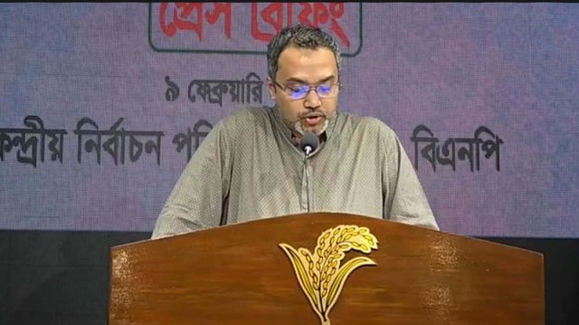 বোরকা-নিকাব ব্যবহার করে জালভোটের আশঙ্কা তুলে ধরে পরিচয় যাচাইয়ের দাবি জানাচ্ছে বিএনপি